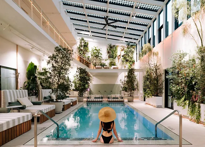 Cascada Thermal Springs & Hotel
